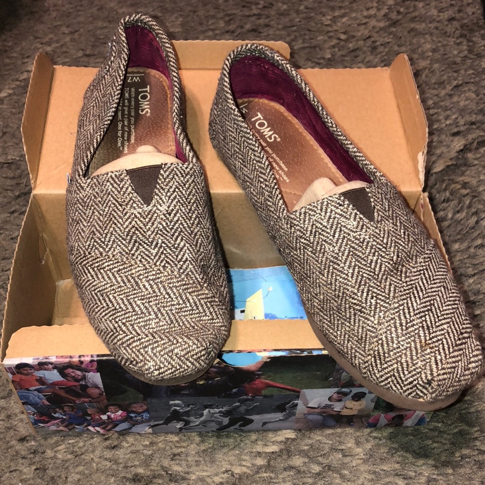 Women’s TOMS